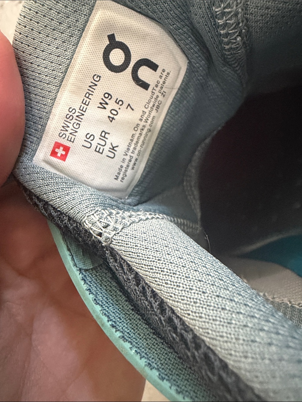 On Running shoe - Picture 3 of 3